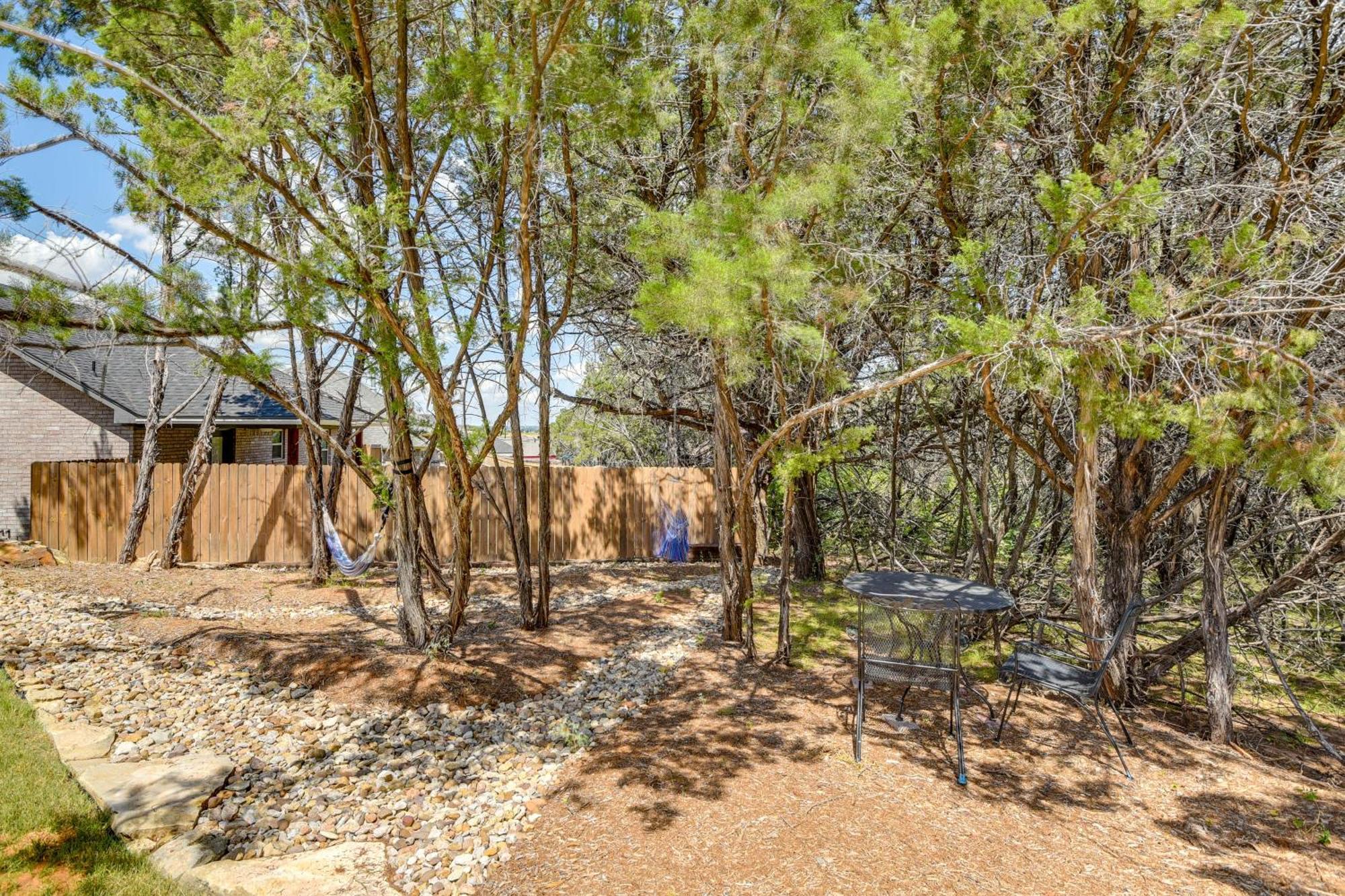 Granbury Home With Hot Tub And Furnished Patio! Екстер'єр фото